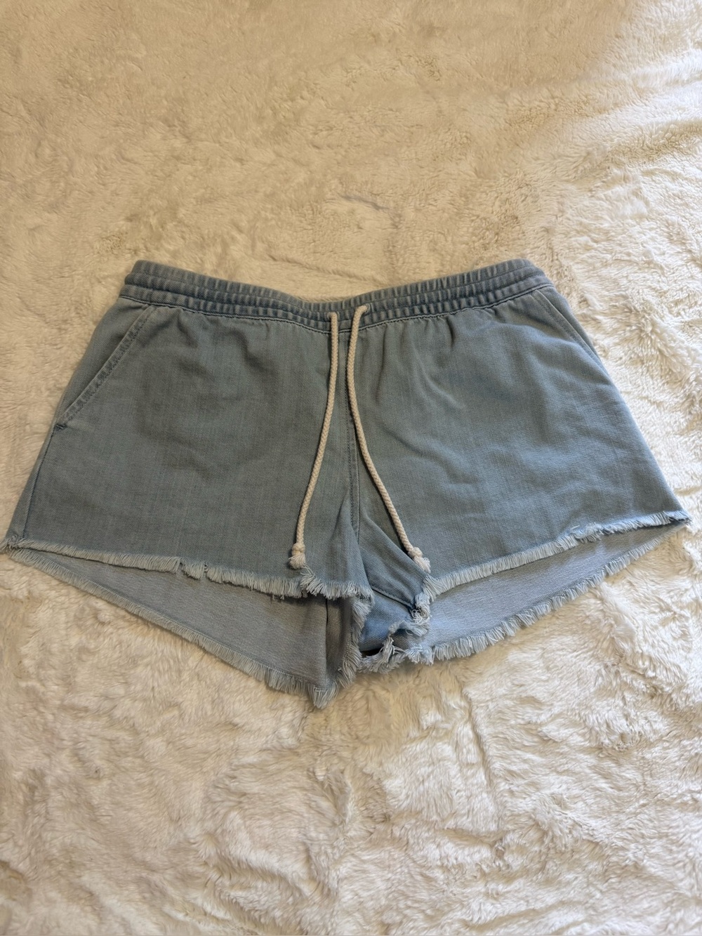 Aerie Women's Washed Blue Drawstring Frayed Hem Shorts